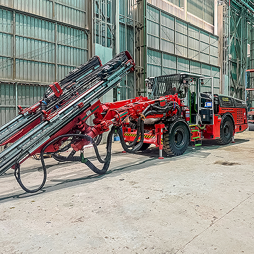 Image de project - mine Jwaneng - machine &agrave; boulonner